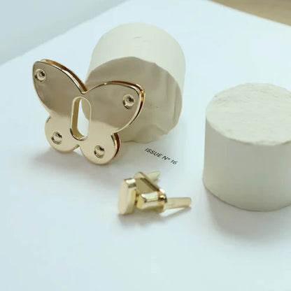 ヒネリ錠 １個(組)入り 52*37mm 蝶 mg0076