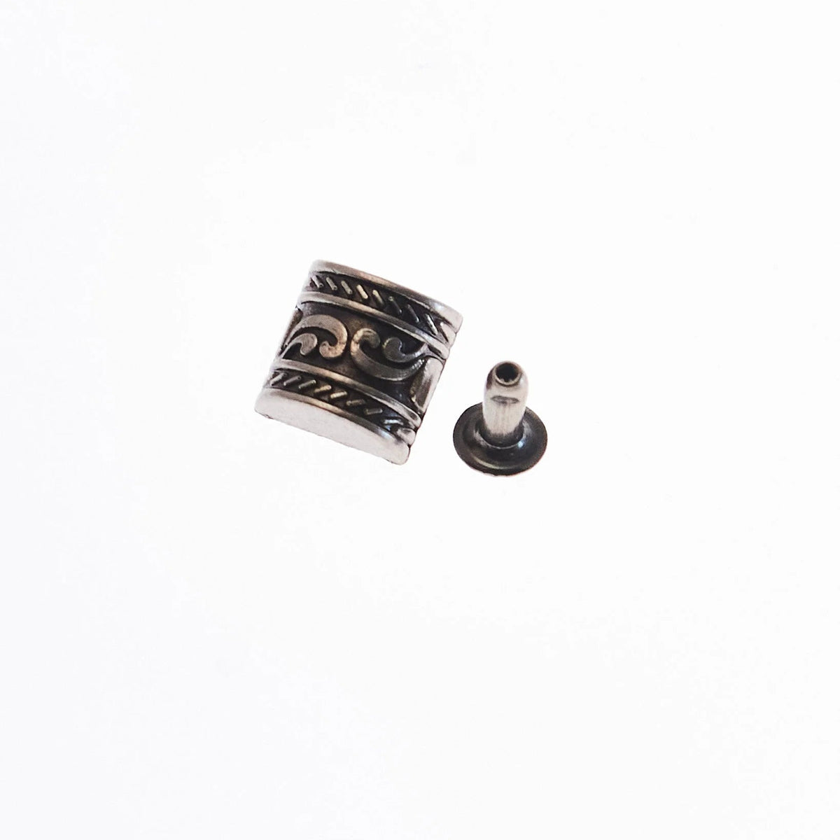 飾りカシメ 合金製 10.5×10mm シルバー MG00038