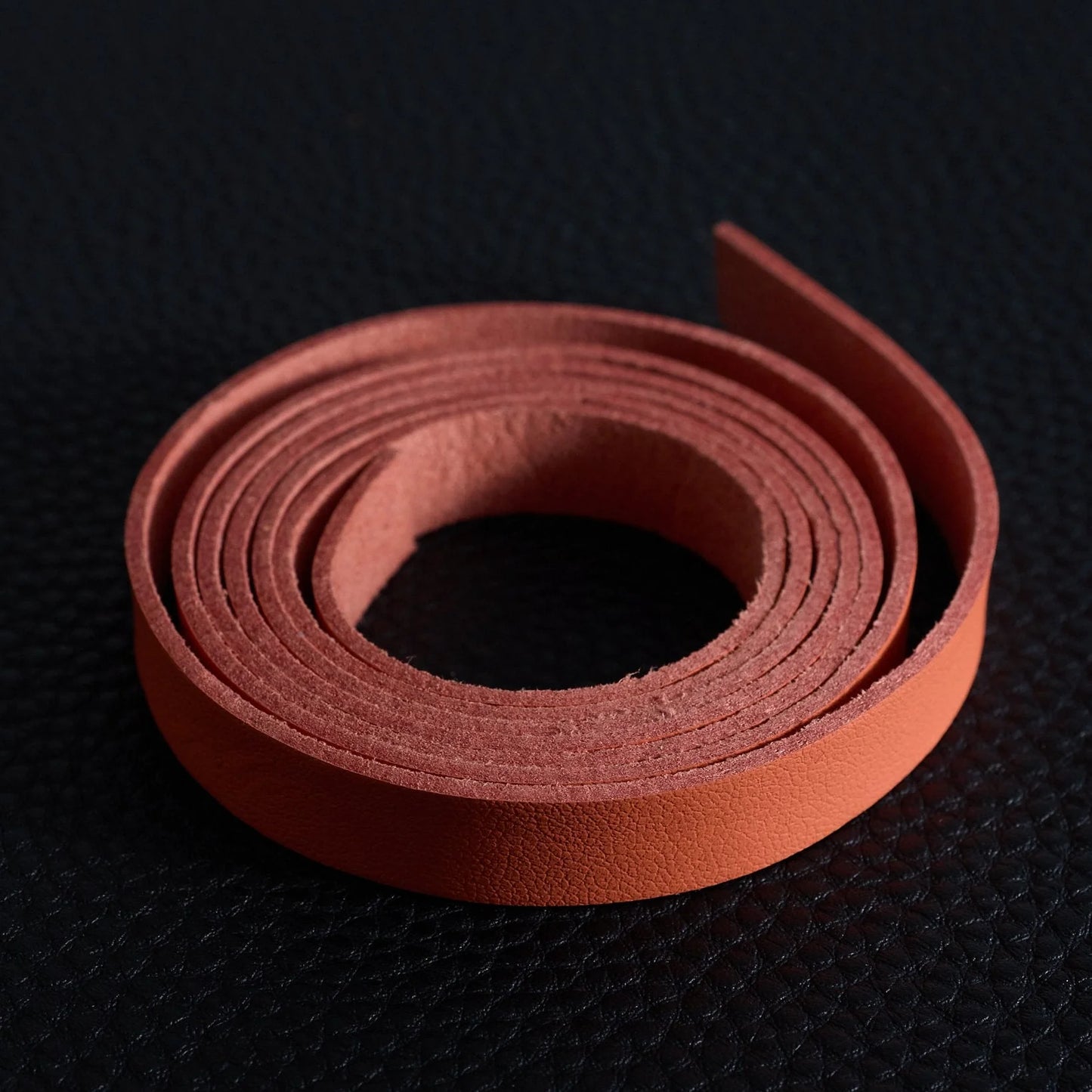 合皮テープ 幁10mm 厚1.5mm 1m/巻 全12色 mg0112