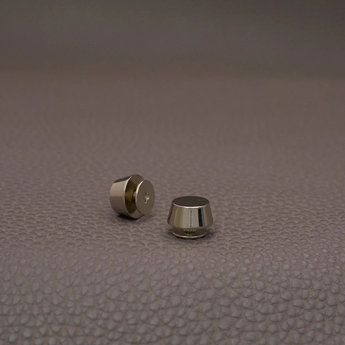 底鉢 スタッズ 直径10mm ネジ式 4色展開 2個セット mg0144