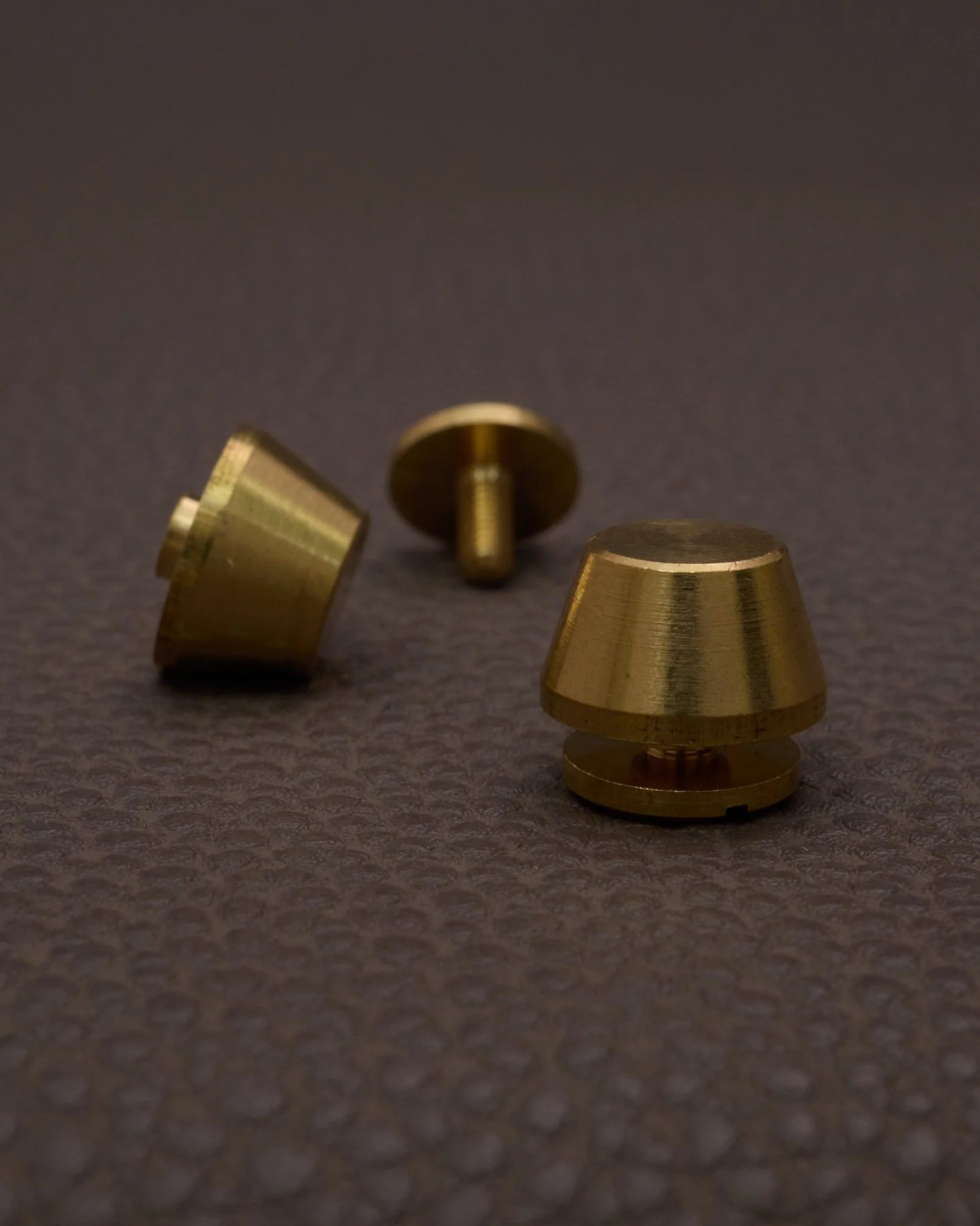 底鋲 スタッズ 直径12mm ネジ式 台形型 2個セット mg164-4