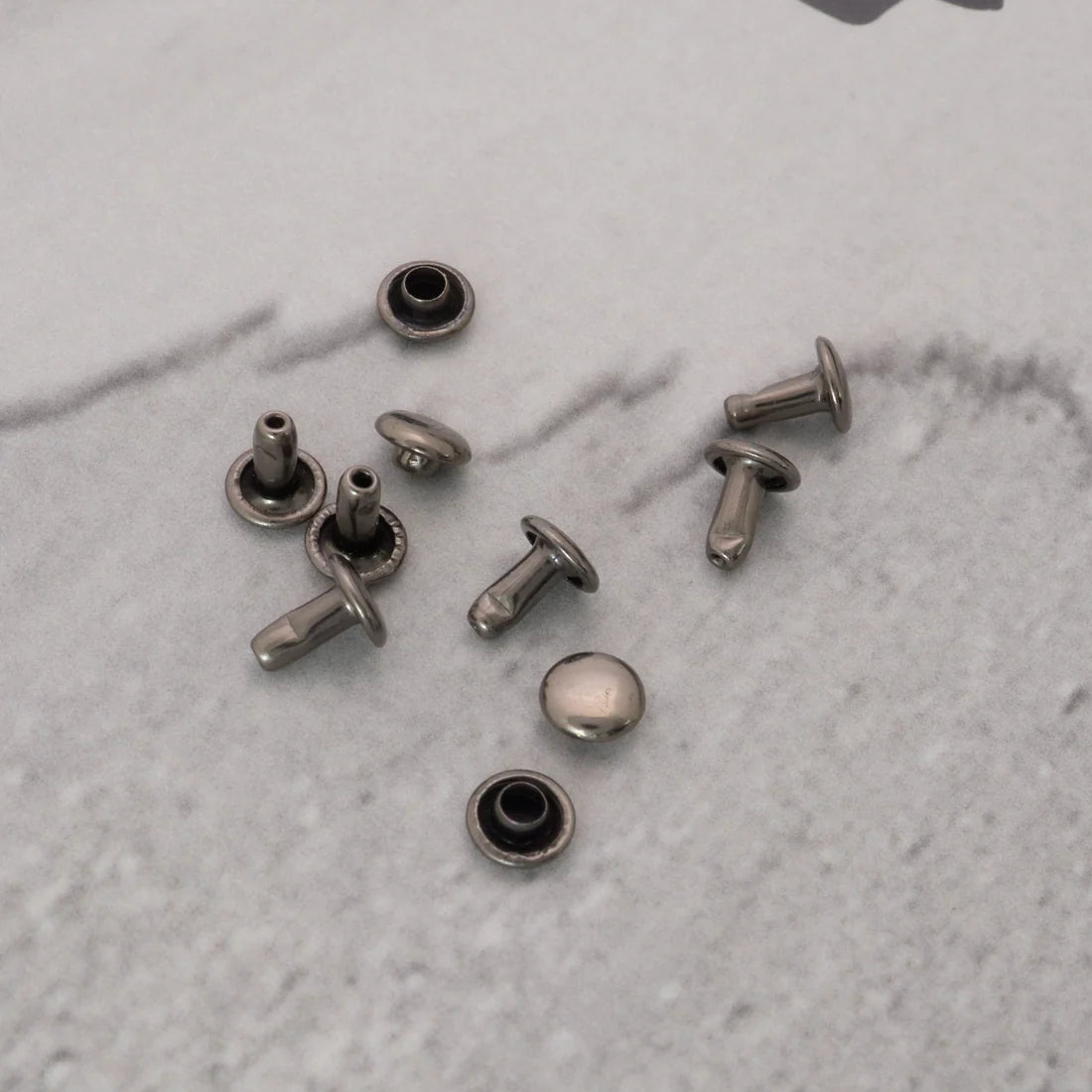 両面カシメ 6mm 鉄製 100個入り レザークラフト金具 mg0001-6