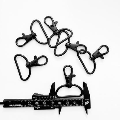 ナスカン 尾内径約 30mm尾内線径２ｍｍ 高品質　10個入り JPC0110-30 ナスカンまとめ買い 卸 業務用 問屋 お徳用 作家 バッグ カバン 金具 フック ゴールド シルバー ブラック キーホルダー パーツ 持ち手 ショルダー 回転 クリップ  DIY ハンドメイド 手芸 手作り