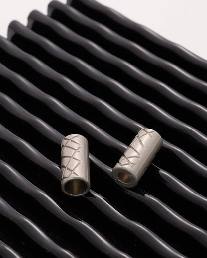 メタル ループエンド 穴径紏3mm 2色展開 2個入り mg118-21
