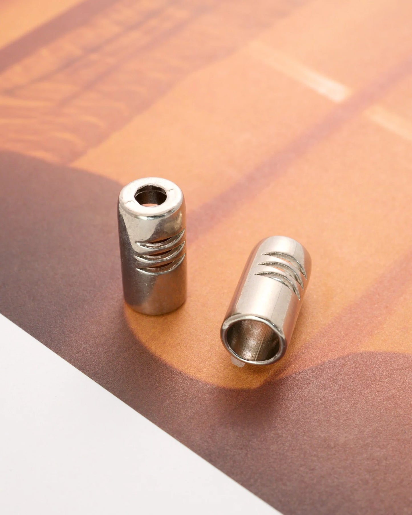 メタル ループエンド 穴径紏3mm 4個入り mg118-31