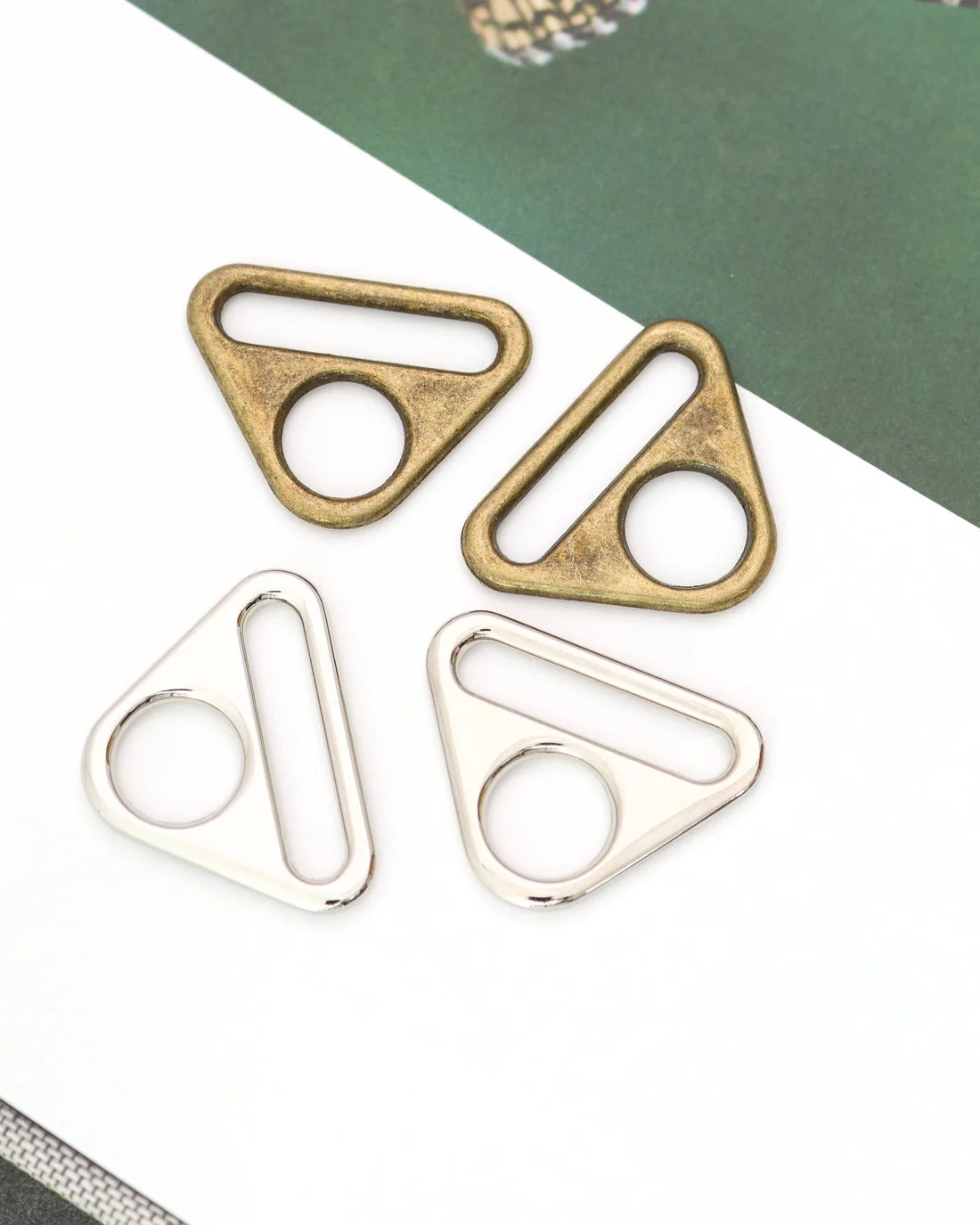 三角形バックル 32mm 2個入り 合金製 バッグ金具 mg0125-3