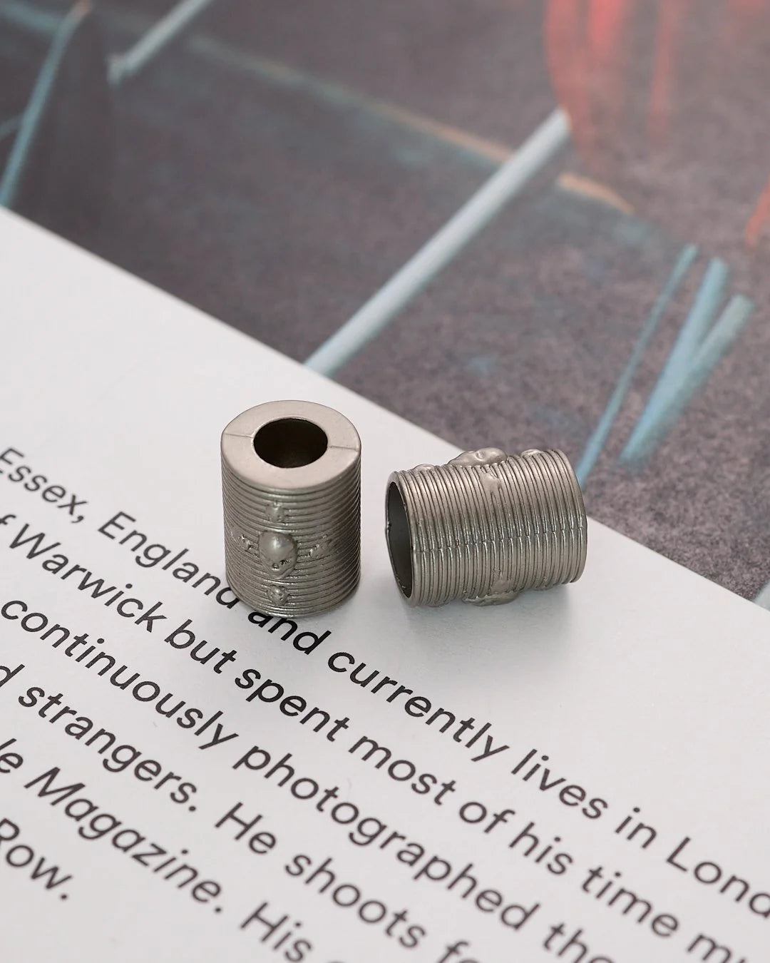 メタル ループエンド 両端異径 穴径紏4.5mm/8mm 4個入り mg118-34