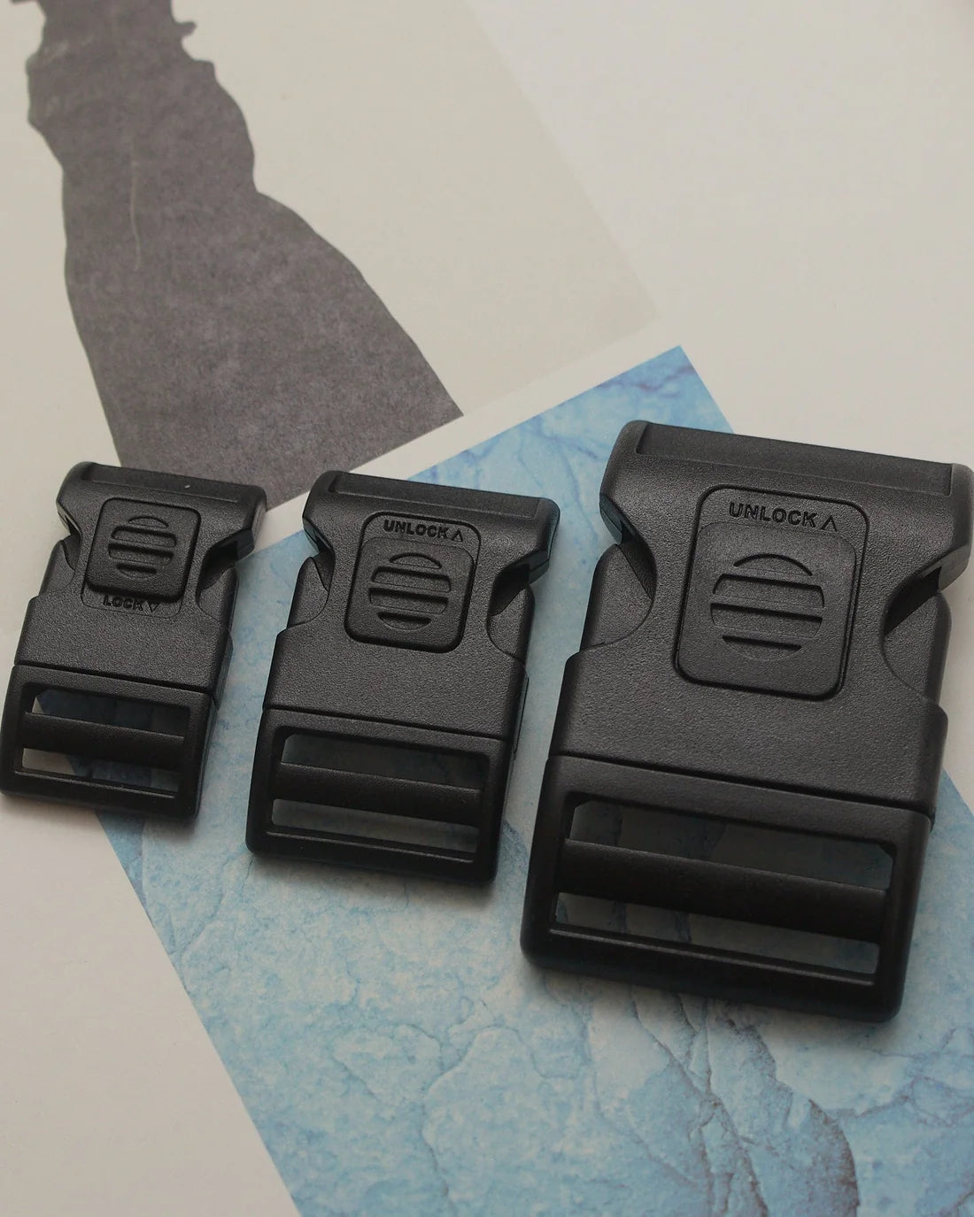 ロック付きプラスチックサイドリリースバックル 5個入り バッグ金具 mg0244