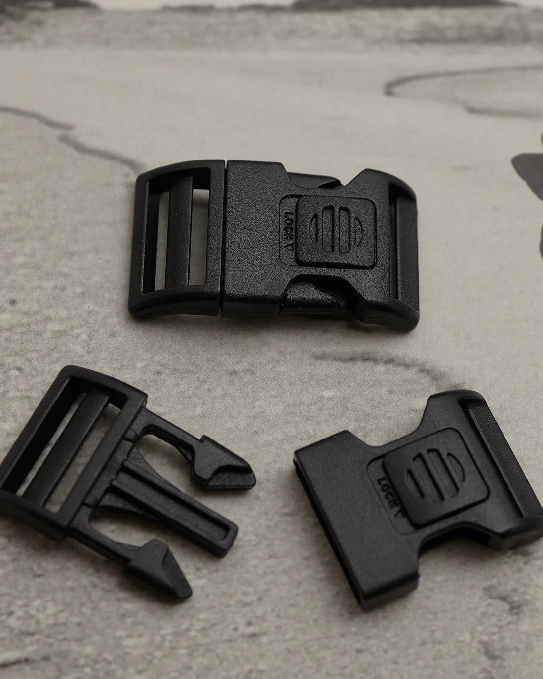 ロック付きプラスチックサイドリリースバックル 5個入り バッグ金具 mg0244
