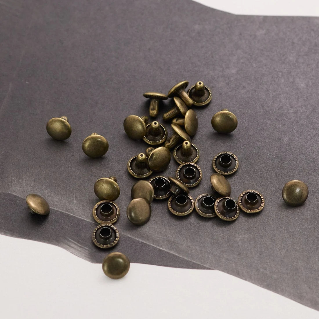 両面カシメ 8mm 鉄製 100個入り レザークラフト金具 mg0001-8