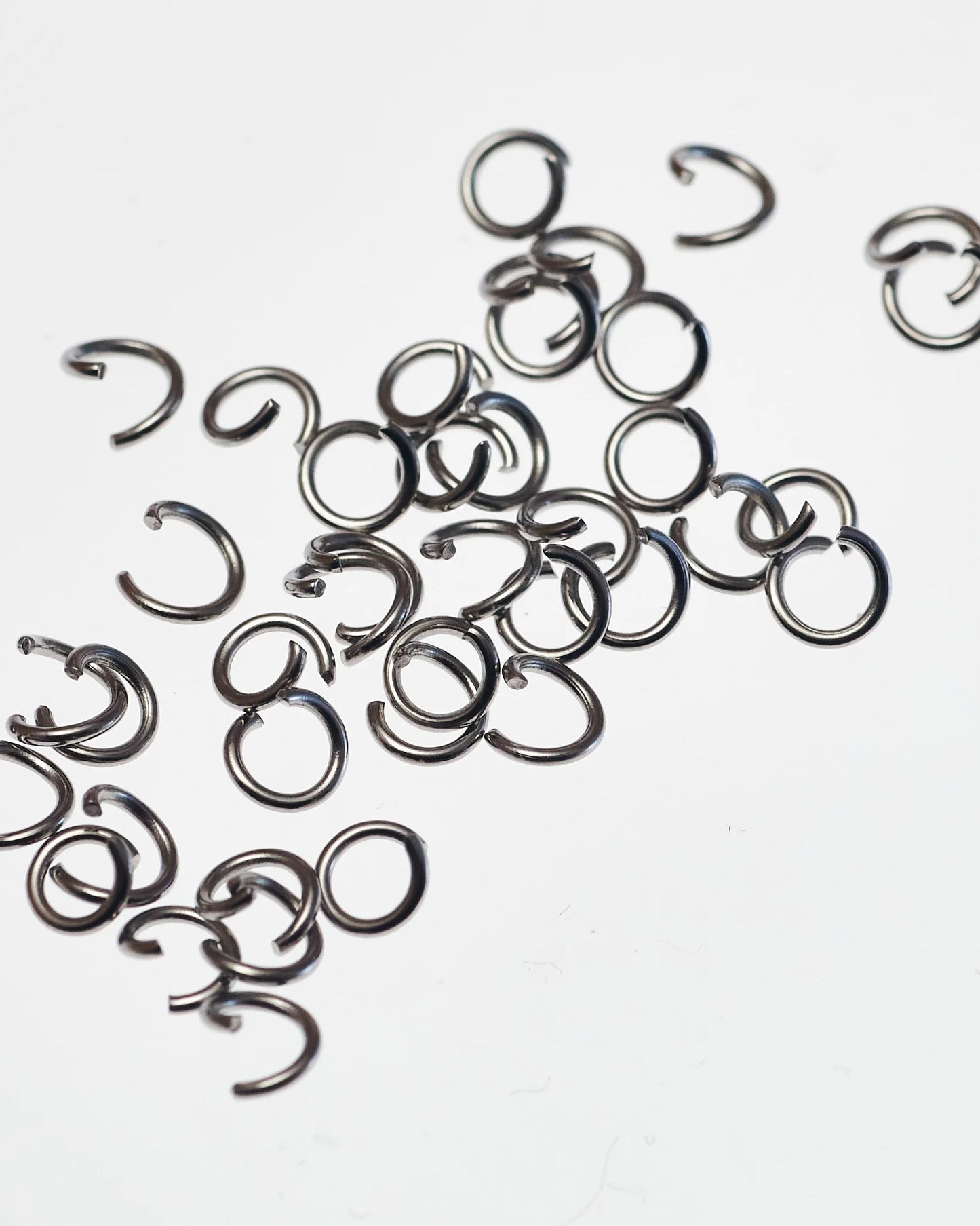 丸カン 4mm 鉄製 200個入り レザークラフト金具 mg0081-４