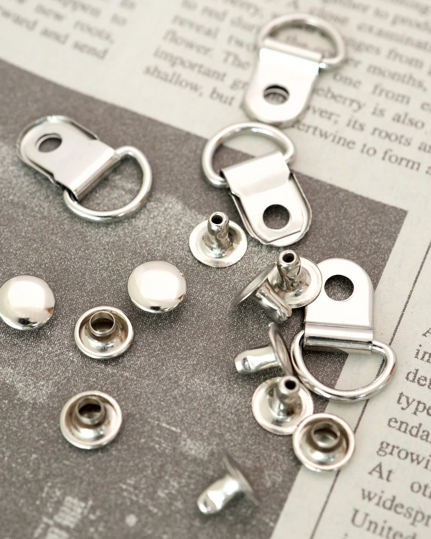 吊カン カシメ付き 内径10mm 金属製 10組入り mg119-1